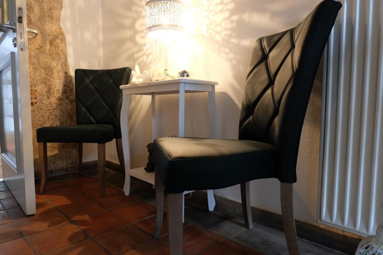Altes Rathaus Hotel-Restaurant-Cafe Wolfhagen المظهر الخارجي الصورة